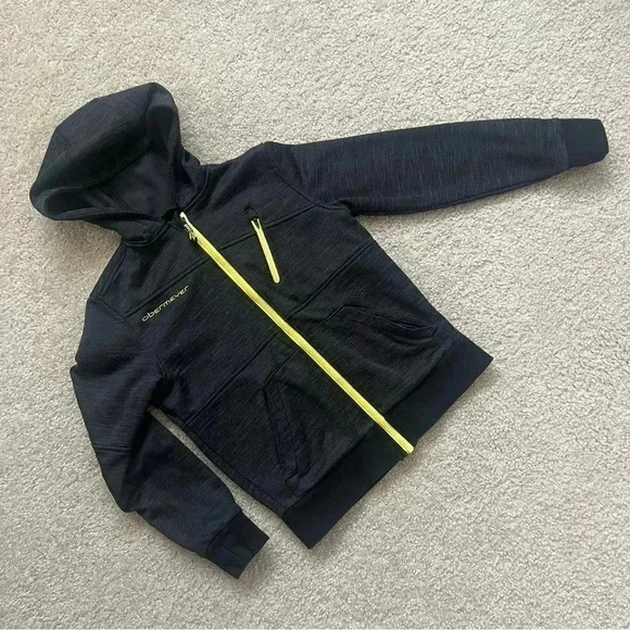 Obermeyer Ski Snowboarding Hoodie Sweatshirt 47001 Black Boy Sz Small Full Zip - Picture 1 of 16
